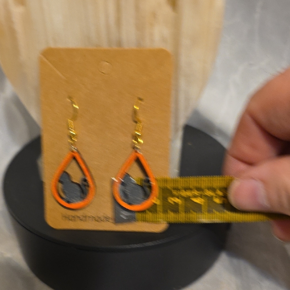 Teardrop Cat Earrings in Orange and Black - Picture 5 of 5